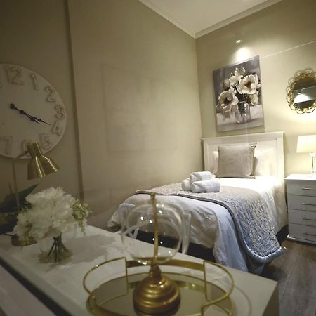 Menlyn Maine Luxury Rentals Pretoria Ngoại thất bức ảnh