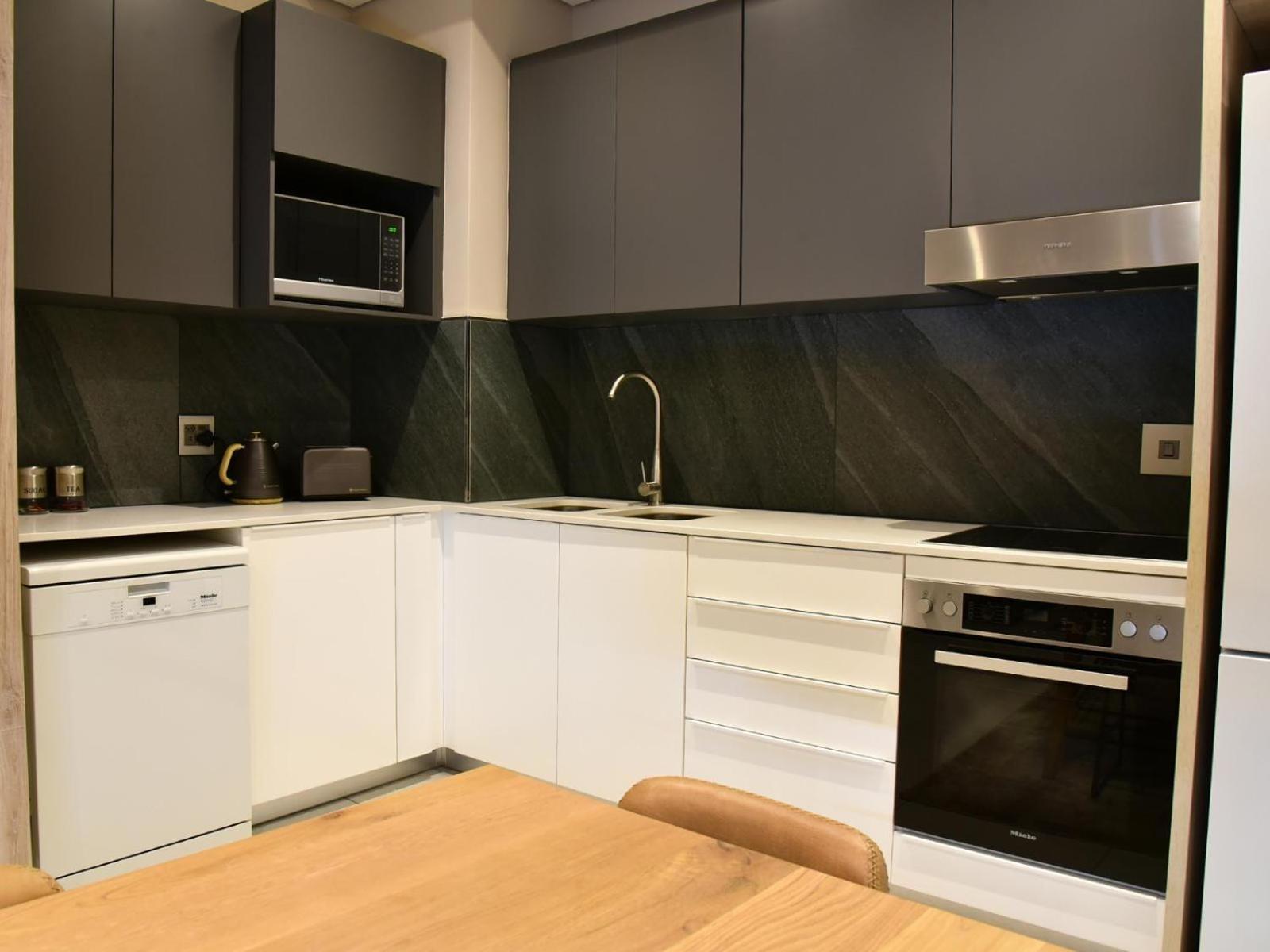 Menlyn Maine Luxury Rentals Pretoria Ngoại thất bức ảnh