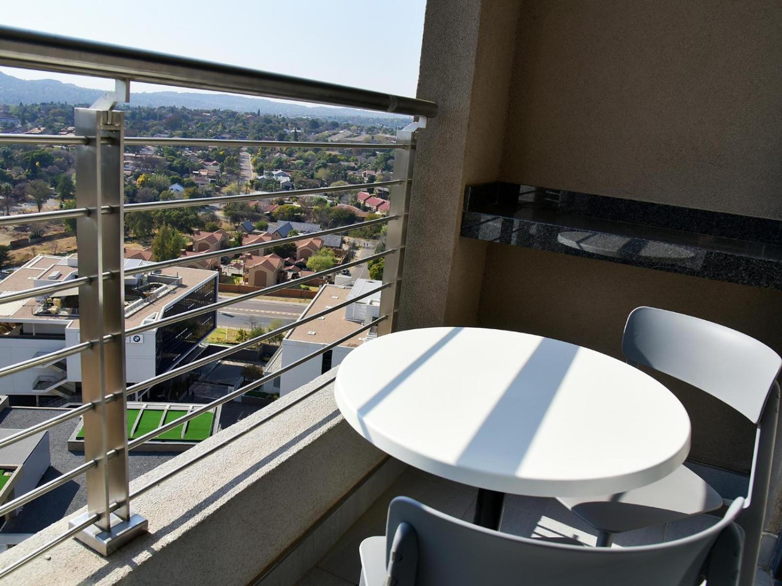 Menlyn Maine Luxury Rentals Pretoria Phòng bức ảnh