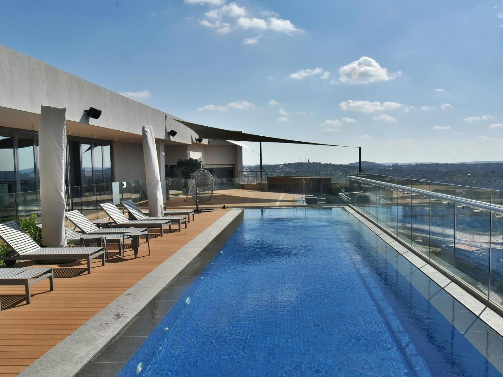Menlyn Maine Luxury Rentals Pretoria Ngoại thất bức ảnh
