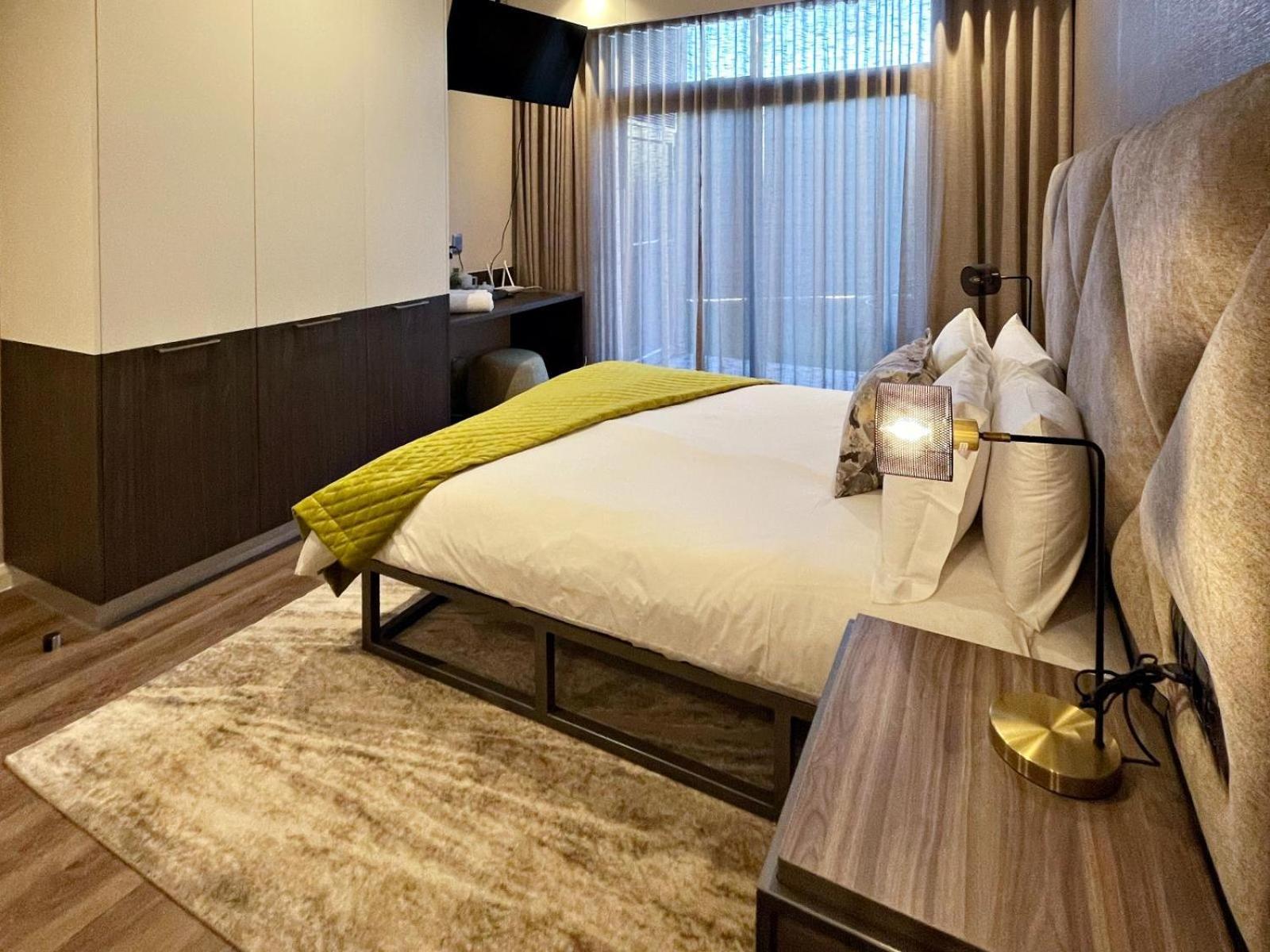 Menlyn Maine Luxury Rentals Pretoria Ngoại thất bức ảnh