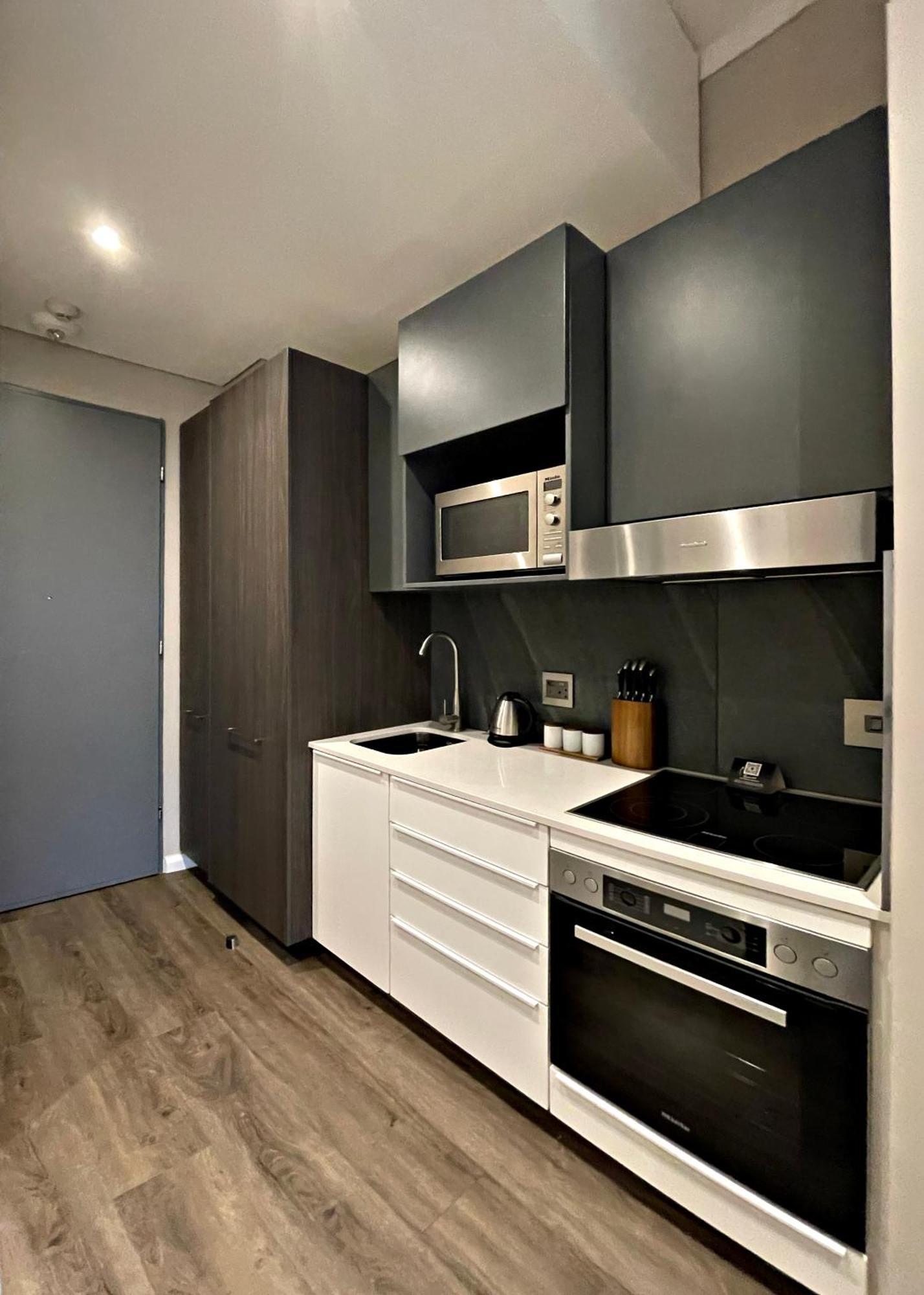 Menlyn Maine Luxury Rentals Pretoria Ngoại thất bức ảnh