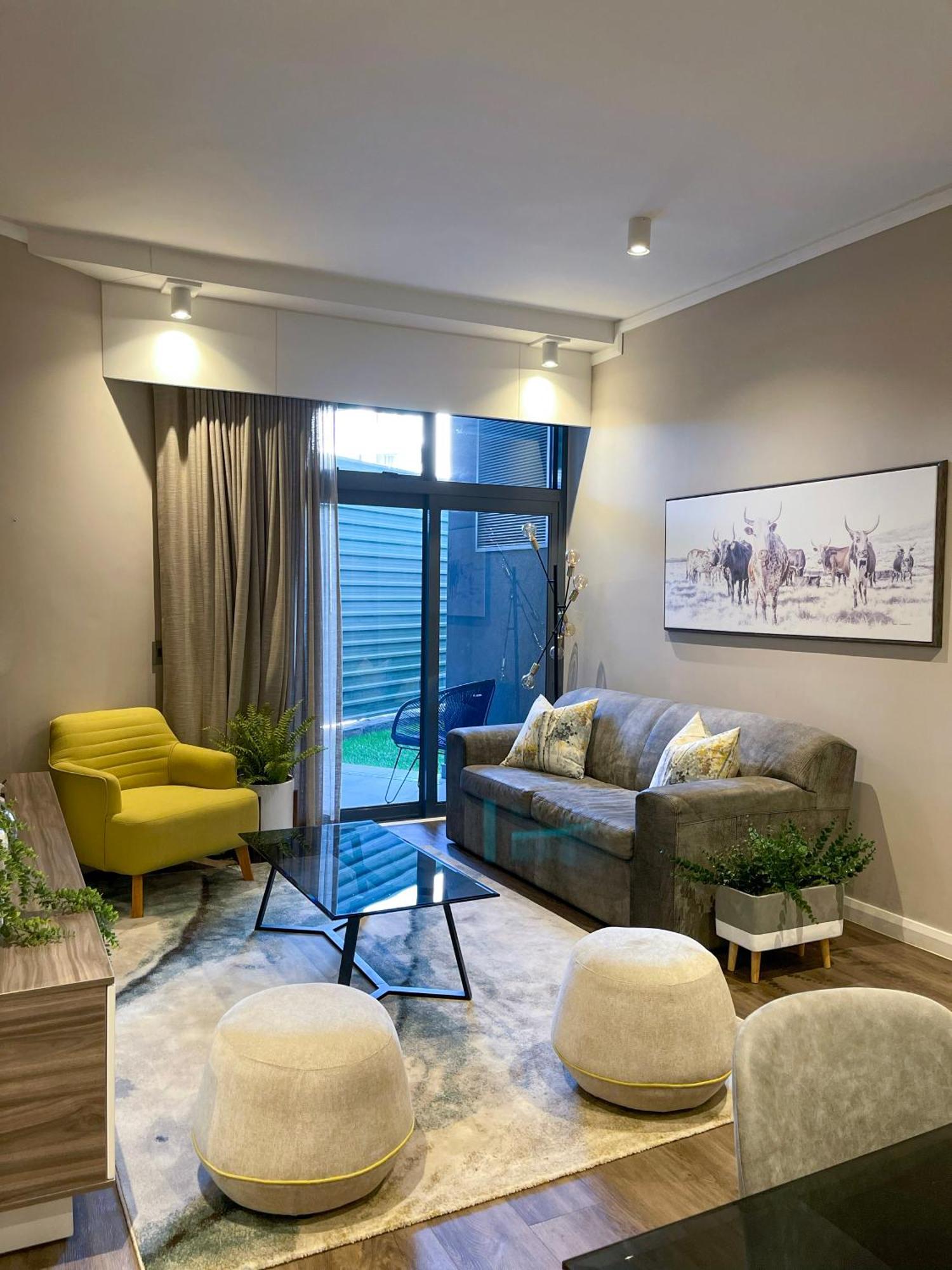 Menlyn Maine Luxury Rentals Pretoria Ngoại thất bức ảnh