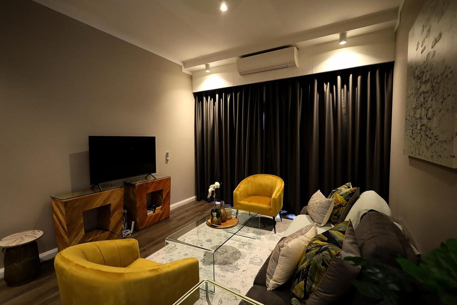 Menlyn Maine Luxury Rentals Pretoria Ngoại thất bức ảnh