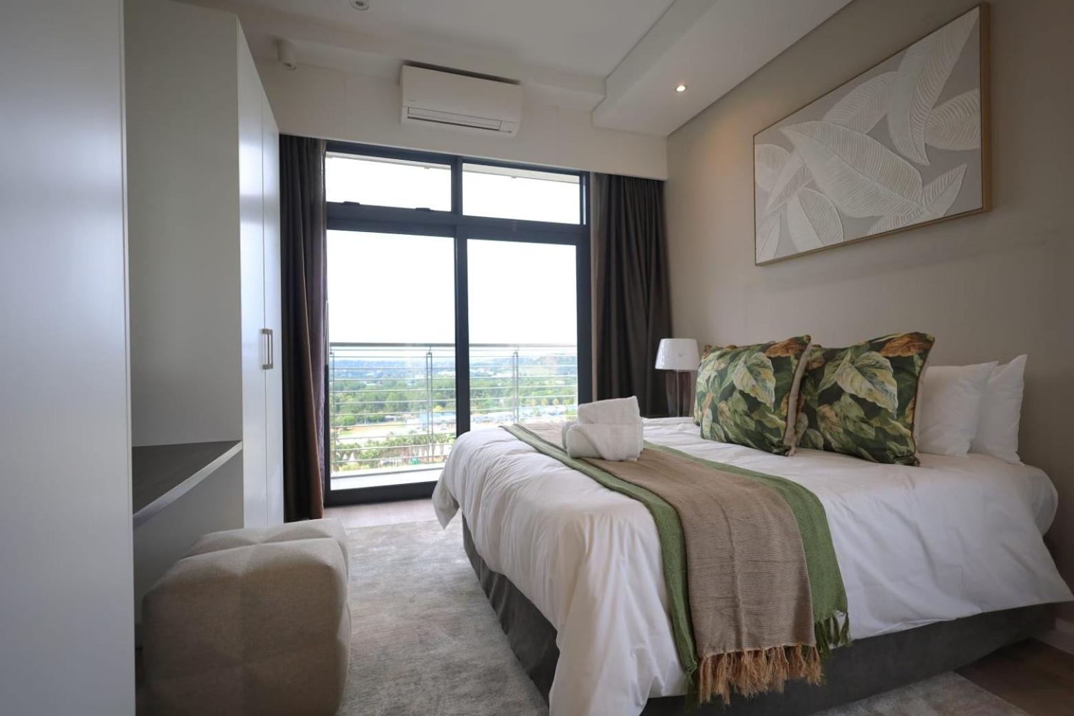Menlyn Maine Luxury Rentals Pretoria Ngoại thất bức ảnh